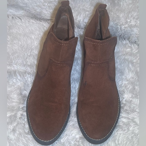 Sonoma Other - Sonoma women’s Brown ankle leather boots size 10